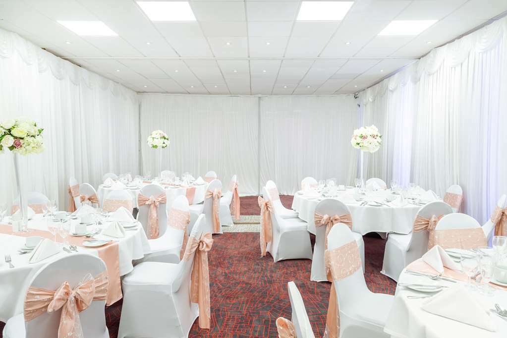 Northampton Town Centre Hotel By Accor Facilities photo